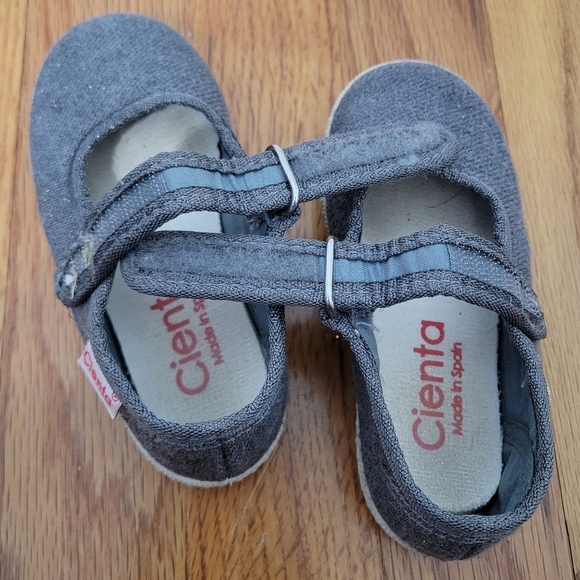 Cienta Toddler Little Girls Sparkly Grey Mary Jane Style Shoes Size 23 (6.5) - Picture 7 of 9